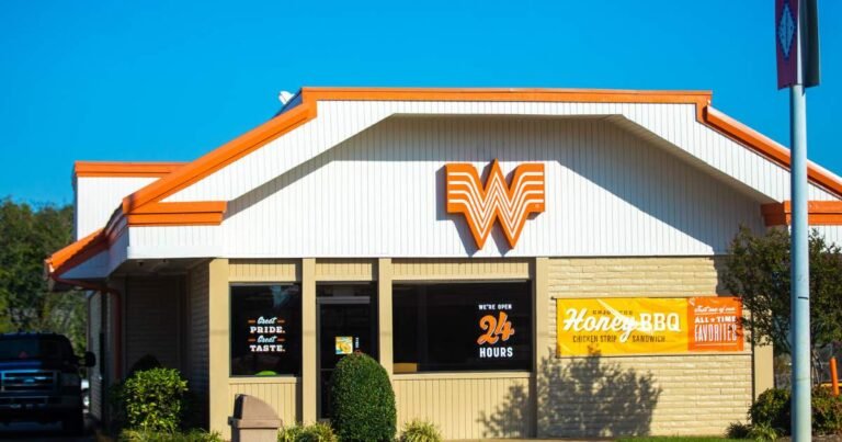 Whataburger Breakfast Hours and Menus from Monday to Sunday 2024